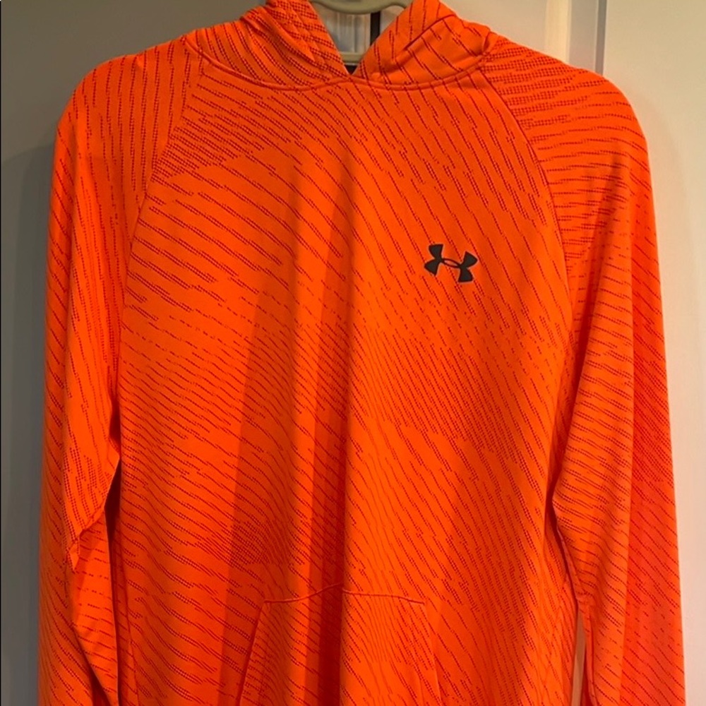 Men's Large US Orage sweatshirt.  Heat Gear material with a pattern design